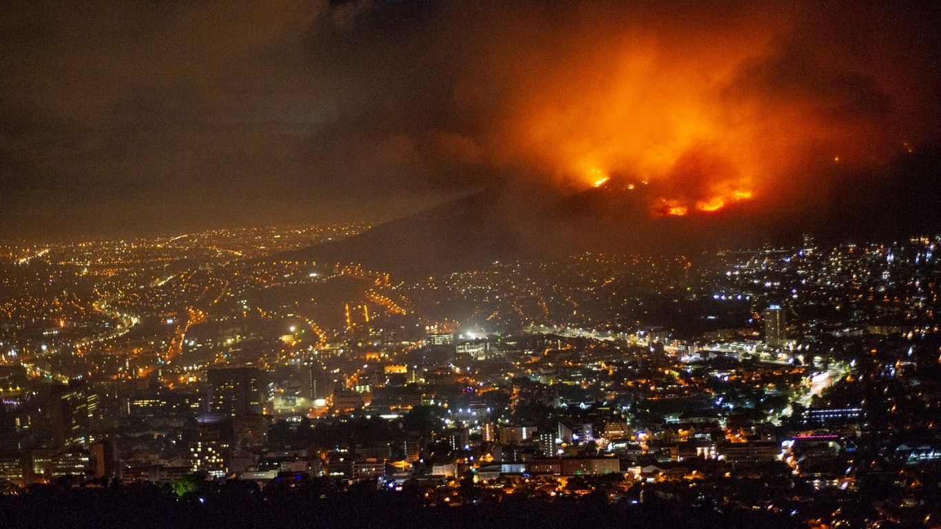 TIME IS OF THE ESSENCE! Devastating FIRE threatens survival of last 50 or 60 remaining Cape Town caracals!